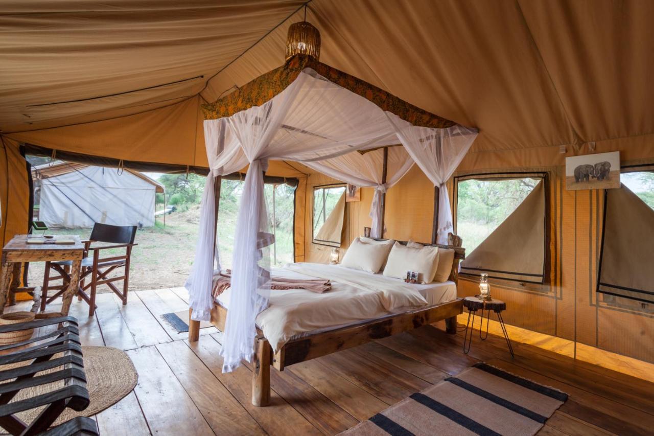 Baobab Tented Camp Kwa Kuchinia 外观 照片